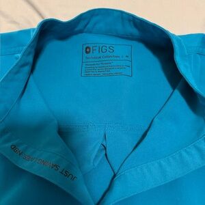 Figs Men's Vibrant Blue Casual Shirt